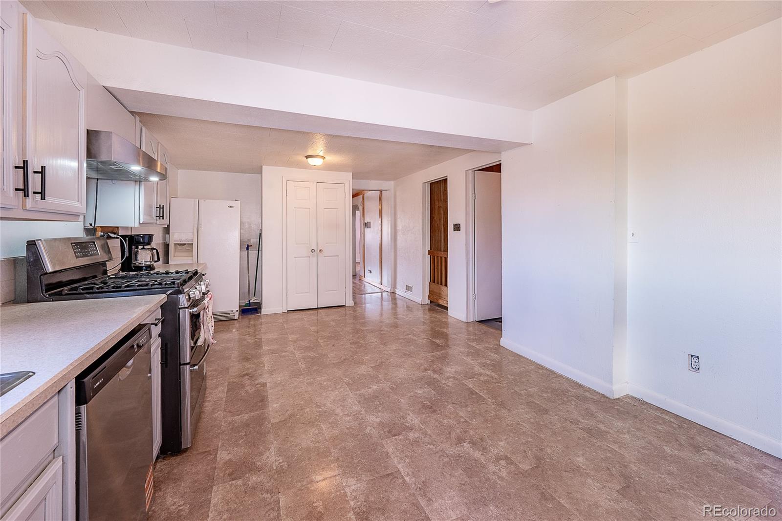 MLS Image #38 for 315 e strong avenue,trinidad, Colorado