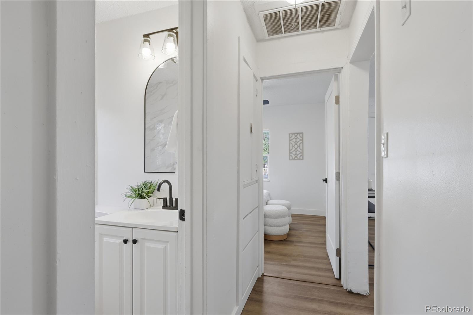 MLS Image #15 for 1334  havana street,aurora, Colorado