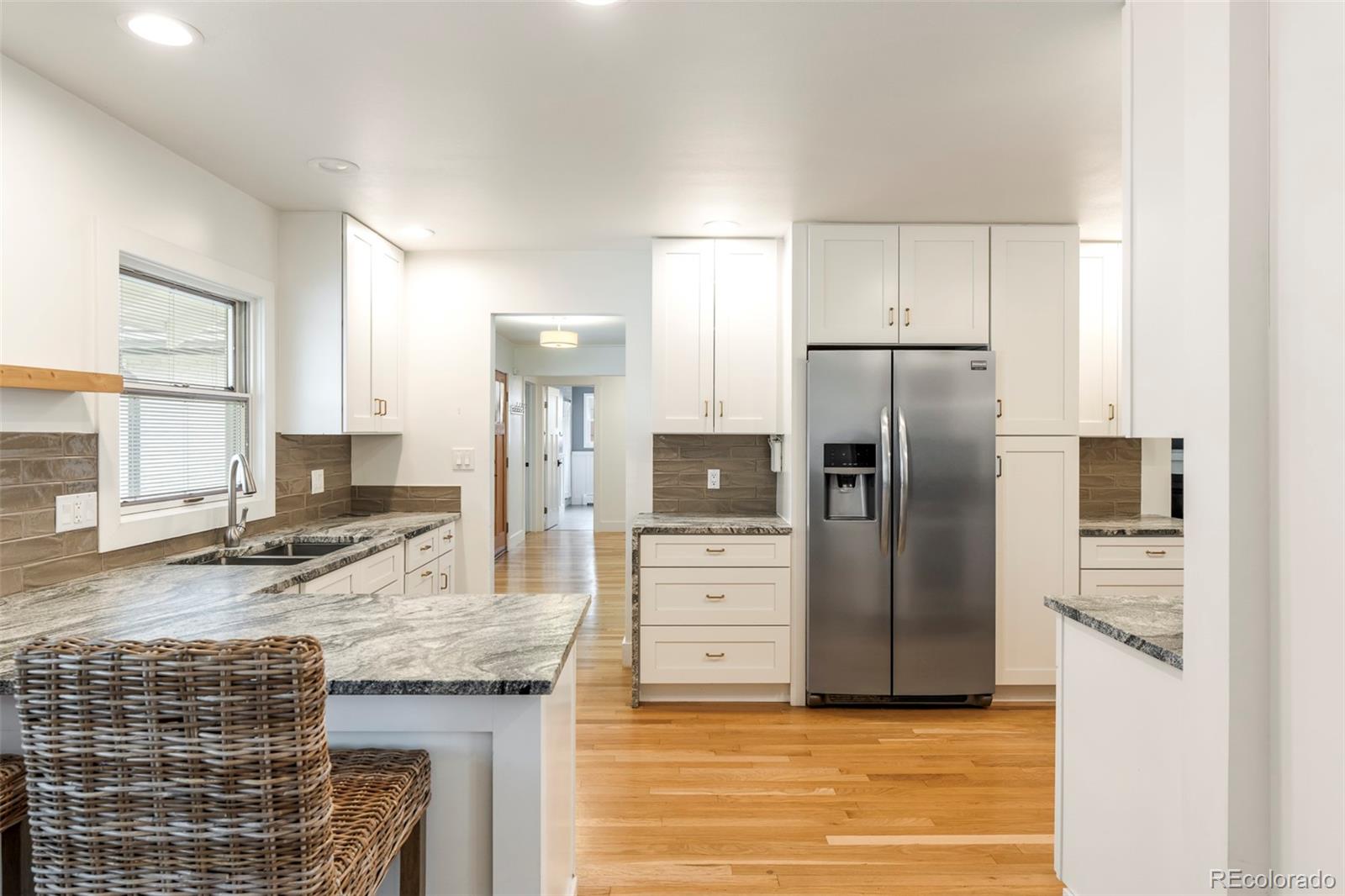 MLS Image #10 for 3242 s fillmore street,denver, Colorado