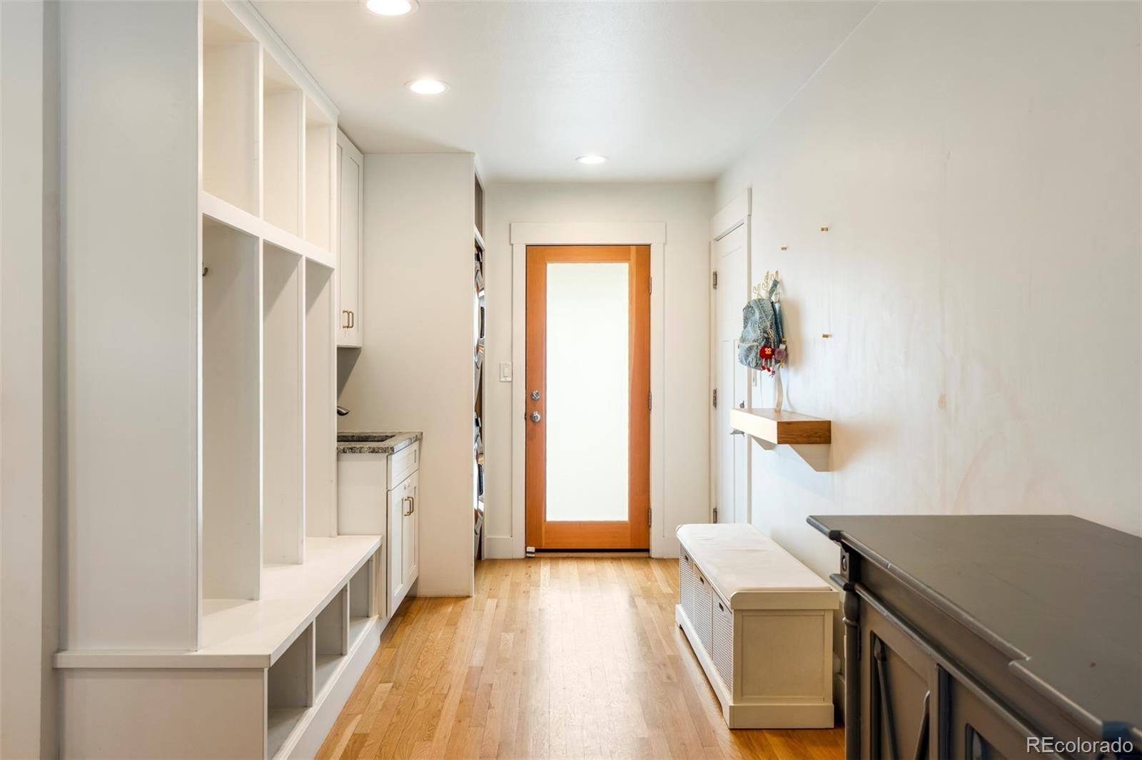 MLS Image #11 for 3242 s fillmore street,denver, Colorado