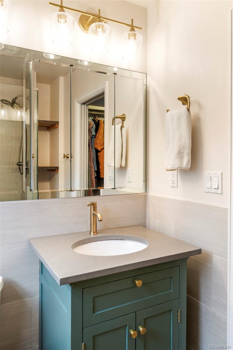MLS Image #14 for 3242 s fillmore street,denver, Colorado