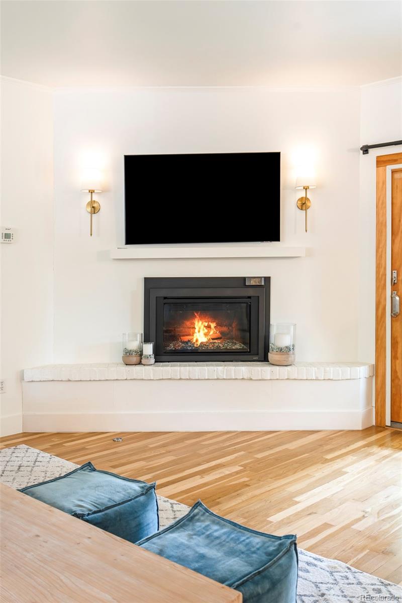 MLS Image #4 for 3242 s fillmore street,denver, Colorado