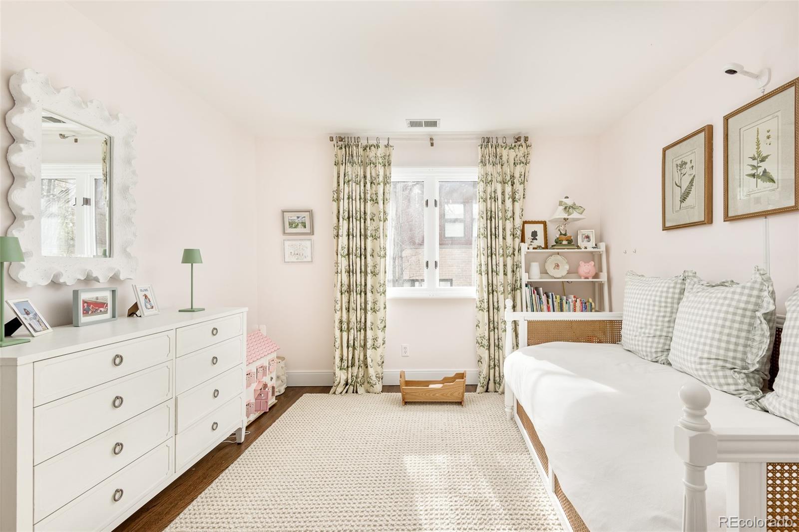 MLS Image #34 for 431  dexter street,denver, Colorado