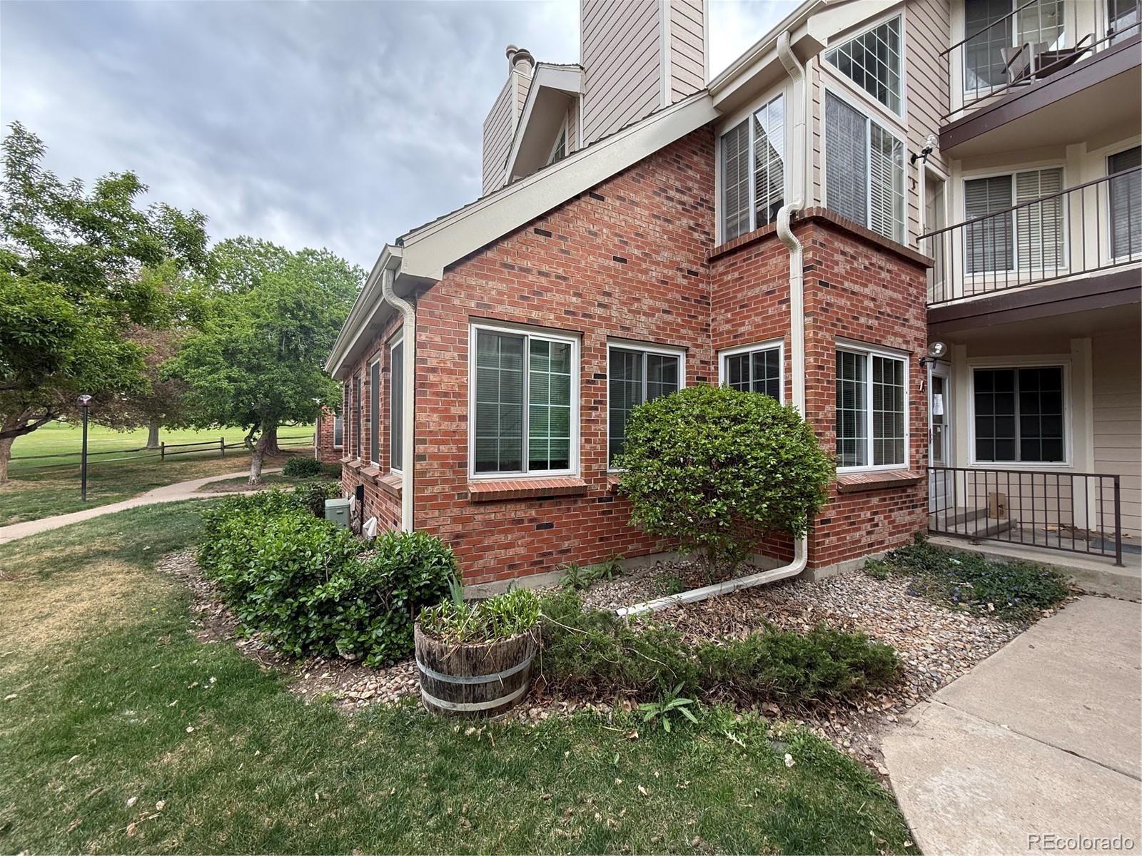 MLS Image #2 for 13833 e lehigh avenue,aurora, Colorado