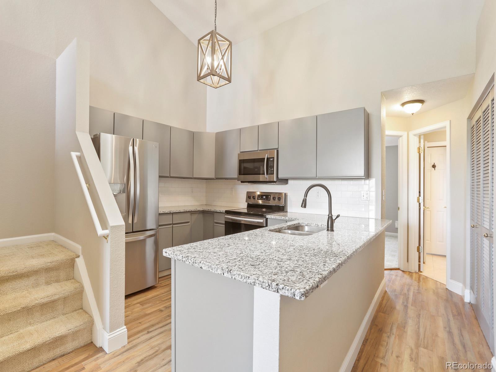 MLS Image #5 for 3070 w prentice avenue d,littleton, Colorado