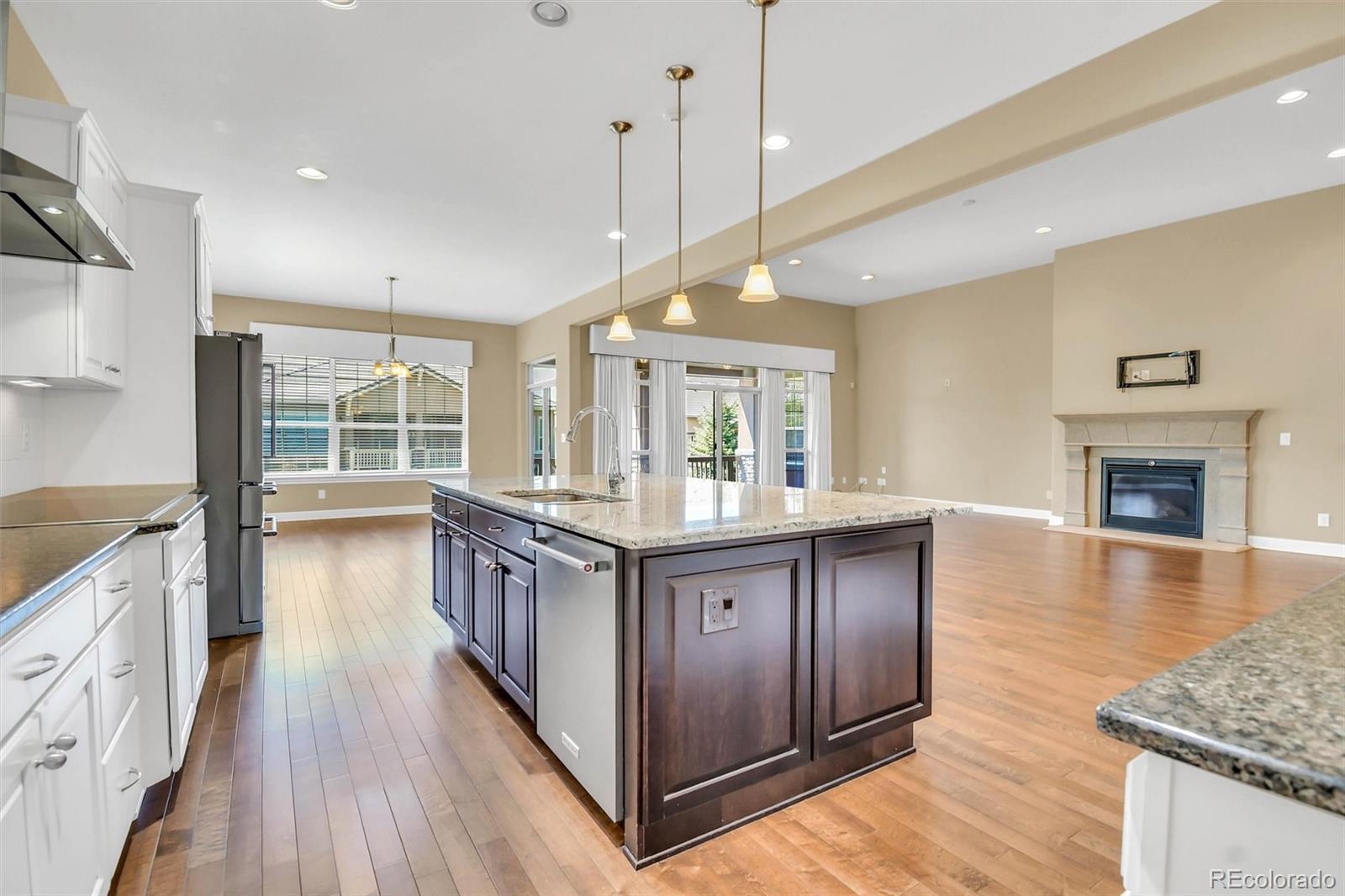 MLS Image #5 for 15817  esprit run,broomfield, Colorado