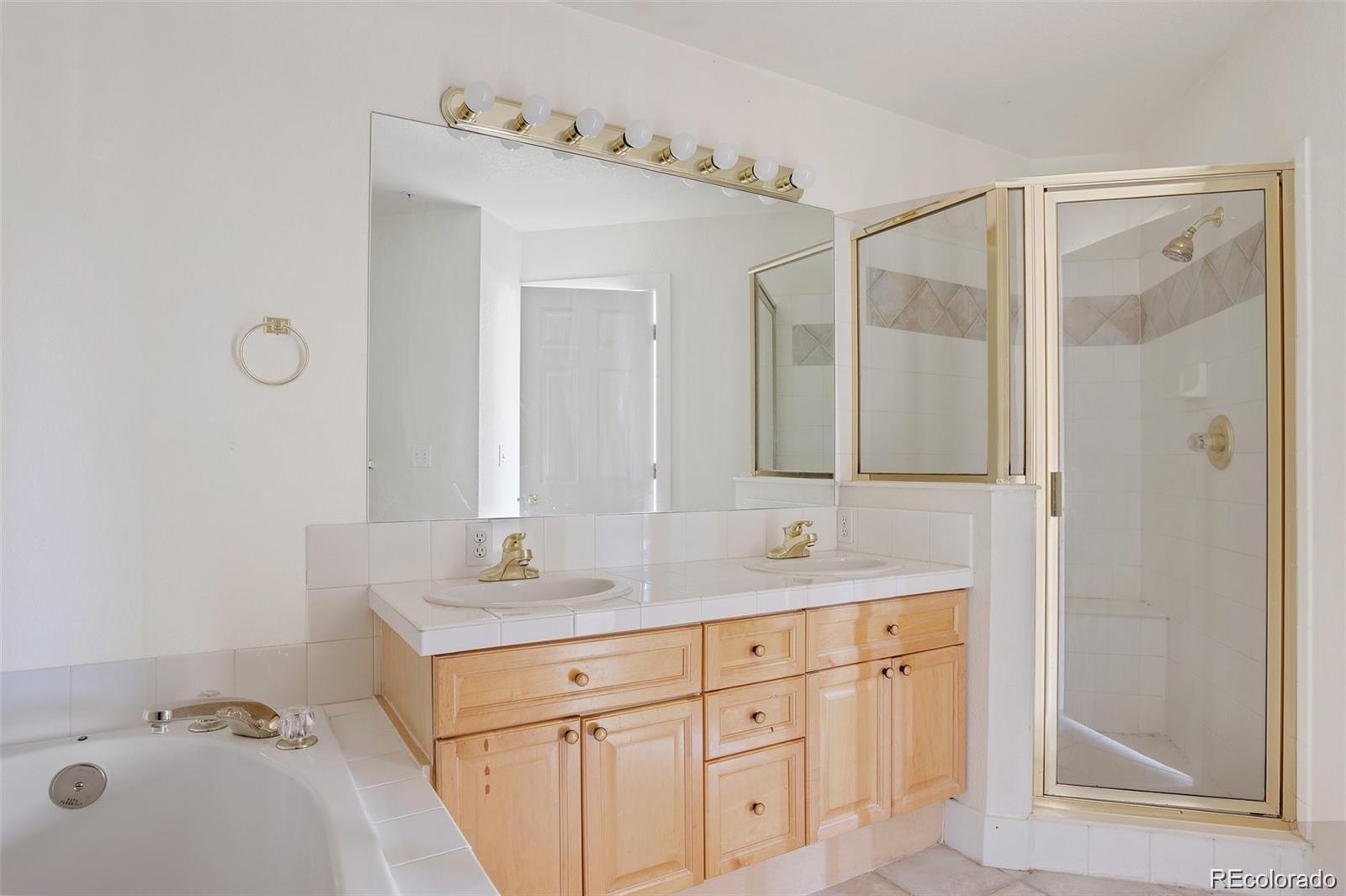 MLS Image #12 for 2660 s university boulevard i,denver, Colorado