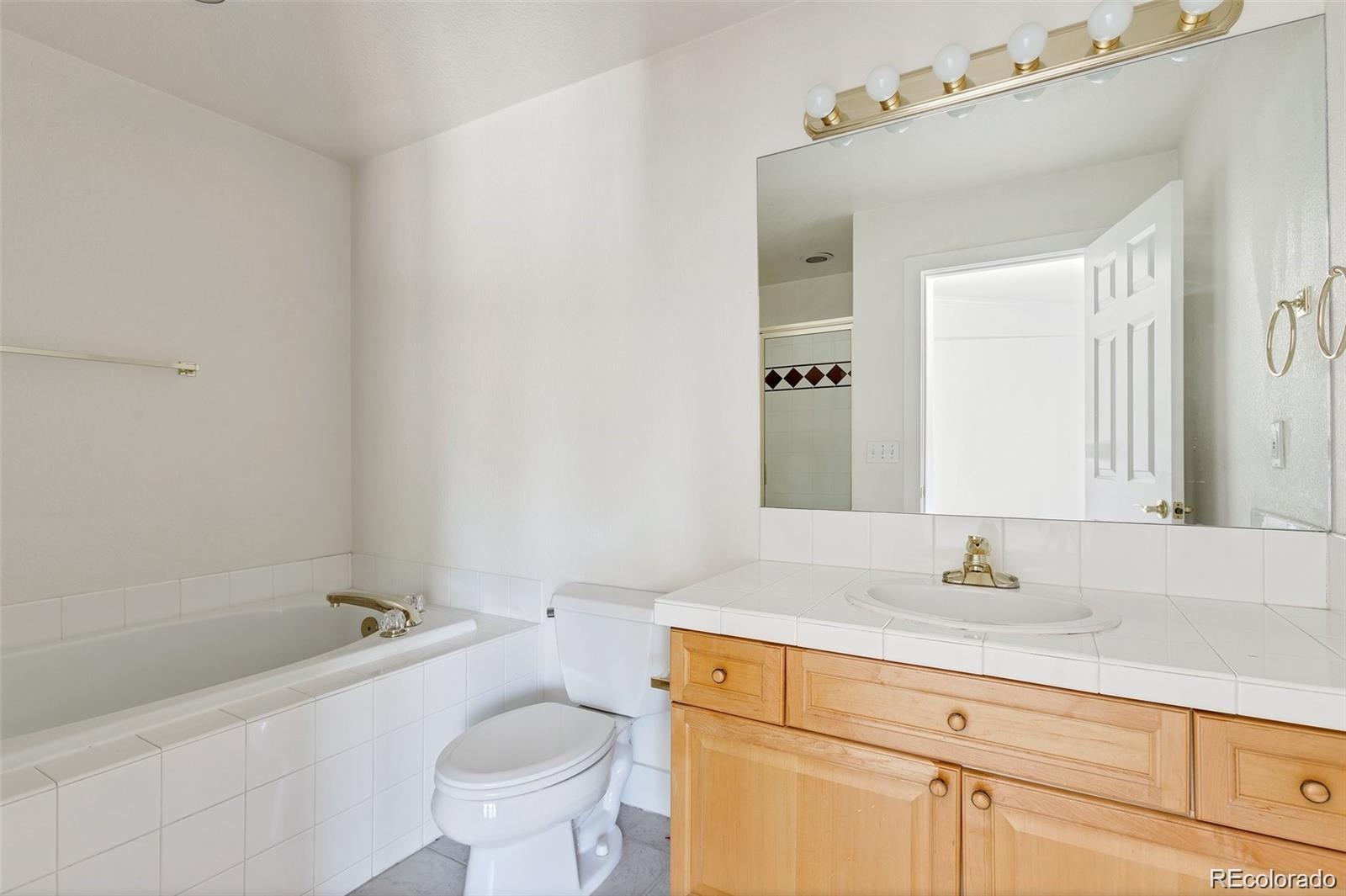 MLS Image #13 for 2660 s university boulevard i,denver, Colorado