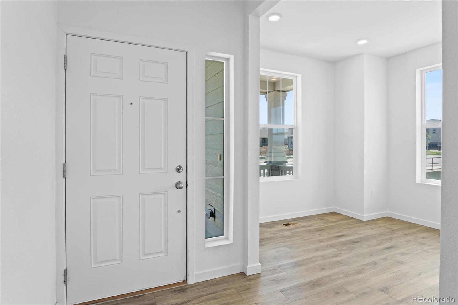 MLS Image #1 for 10231  tucson street,commerce city, Colorado