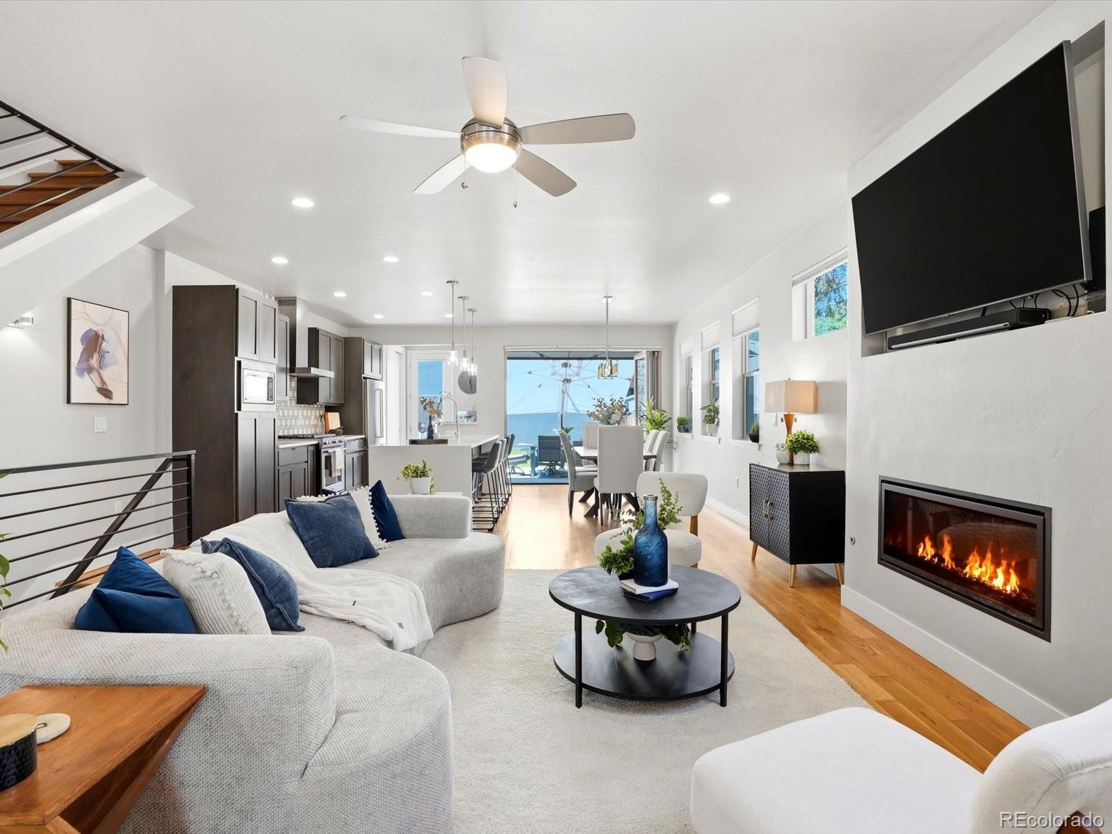 MLS Image #3 for 2065 s clayton street,denver, Colorado