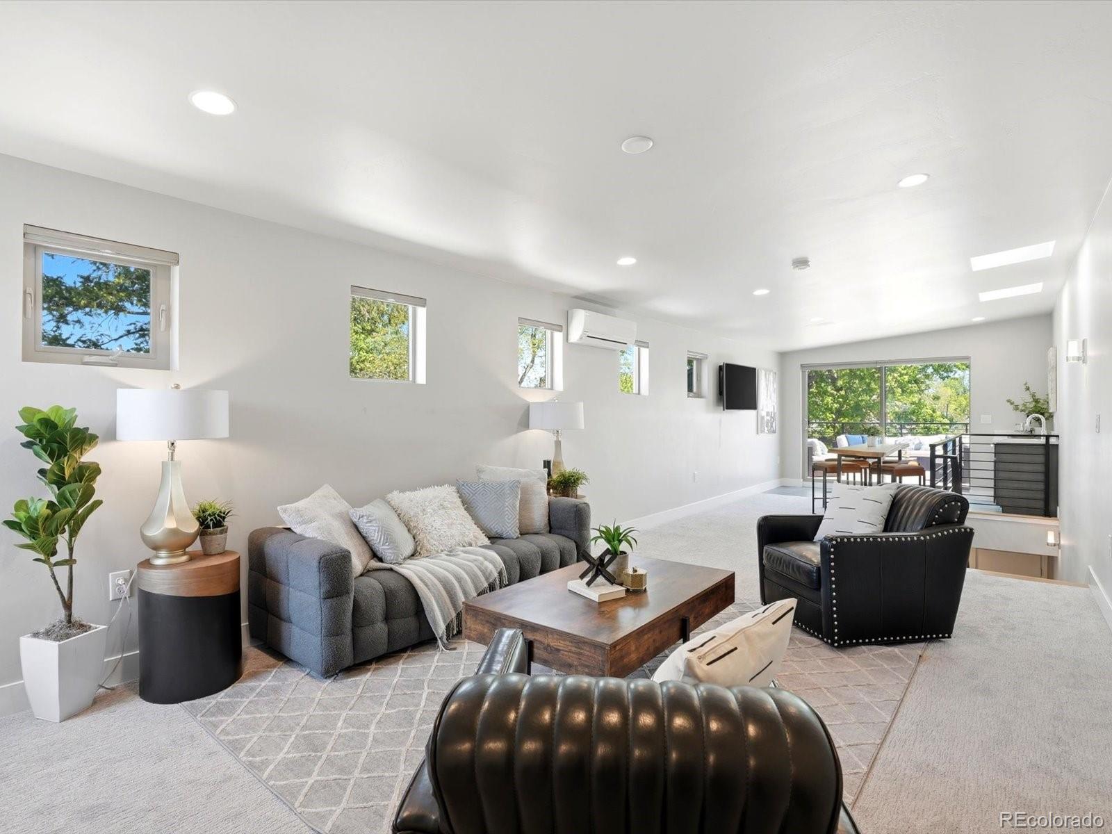 MLS Image #8 for 2065 s clayton street,denver, Colorado