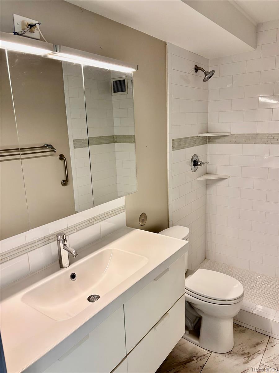 MLS Image #1 for 655 s alton way 1a,denver, Colorado