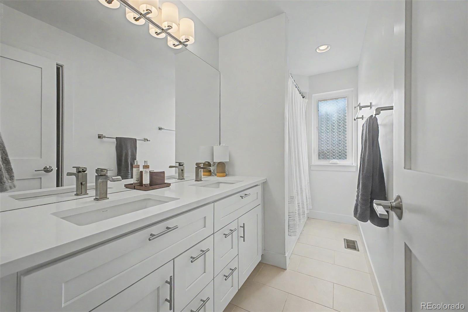 MLS Image #28 for 4566 w 39th avenue,denver, Colorado