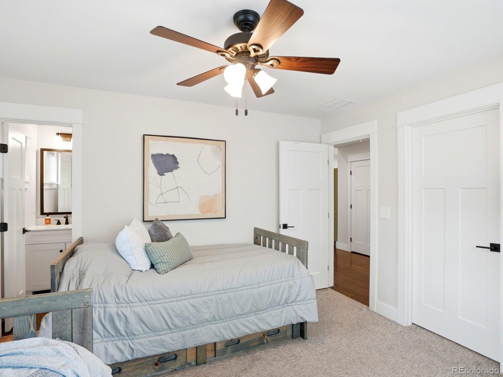 MLS Image #28 for 2351 n glencoe street,denver, Colorado