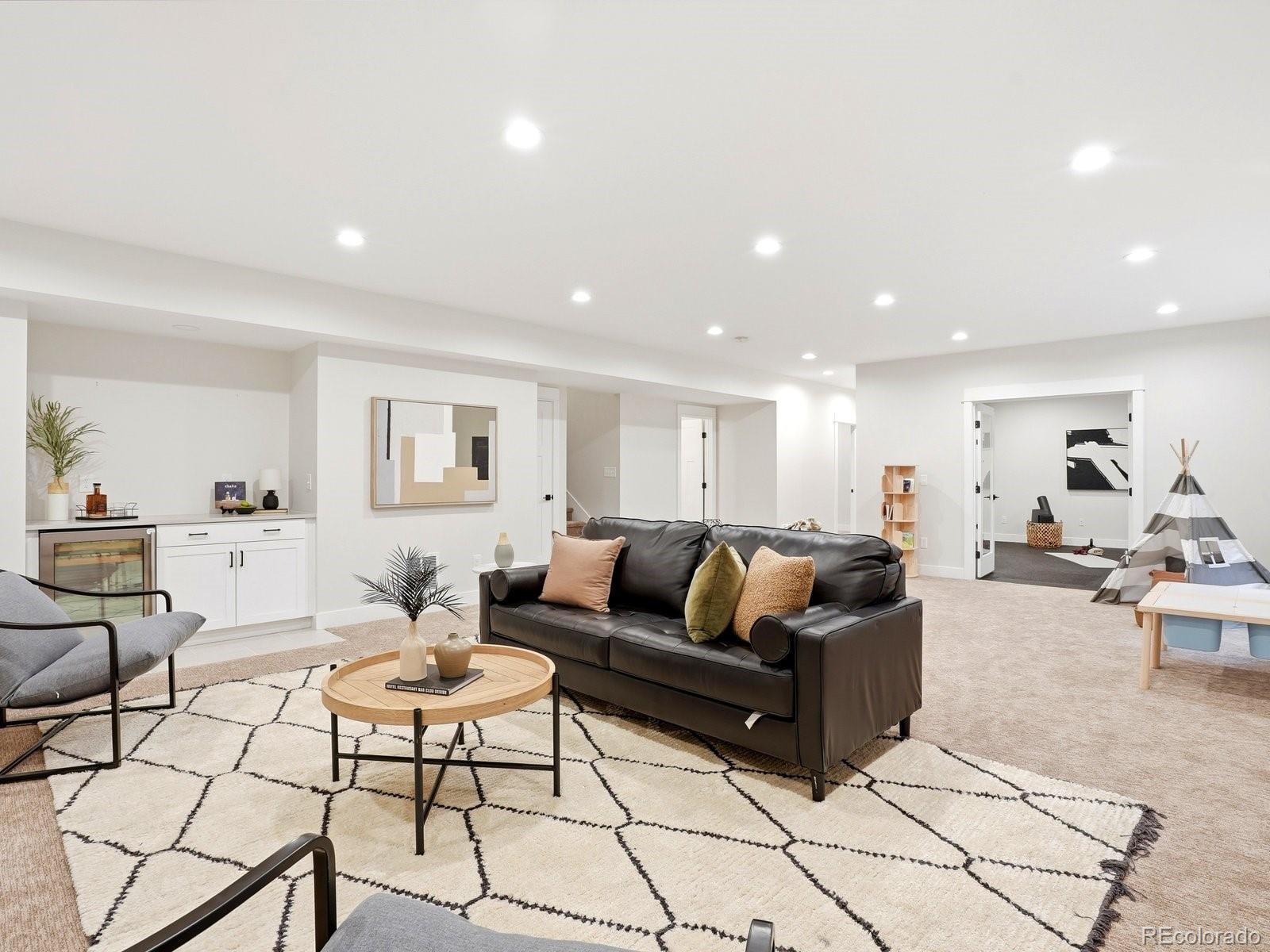 MLS Image #31 for 2351 n glencoe street,denver, Colorado