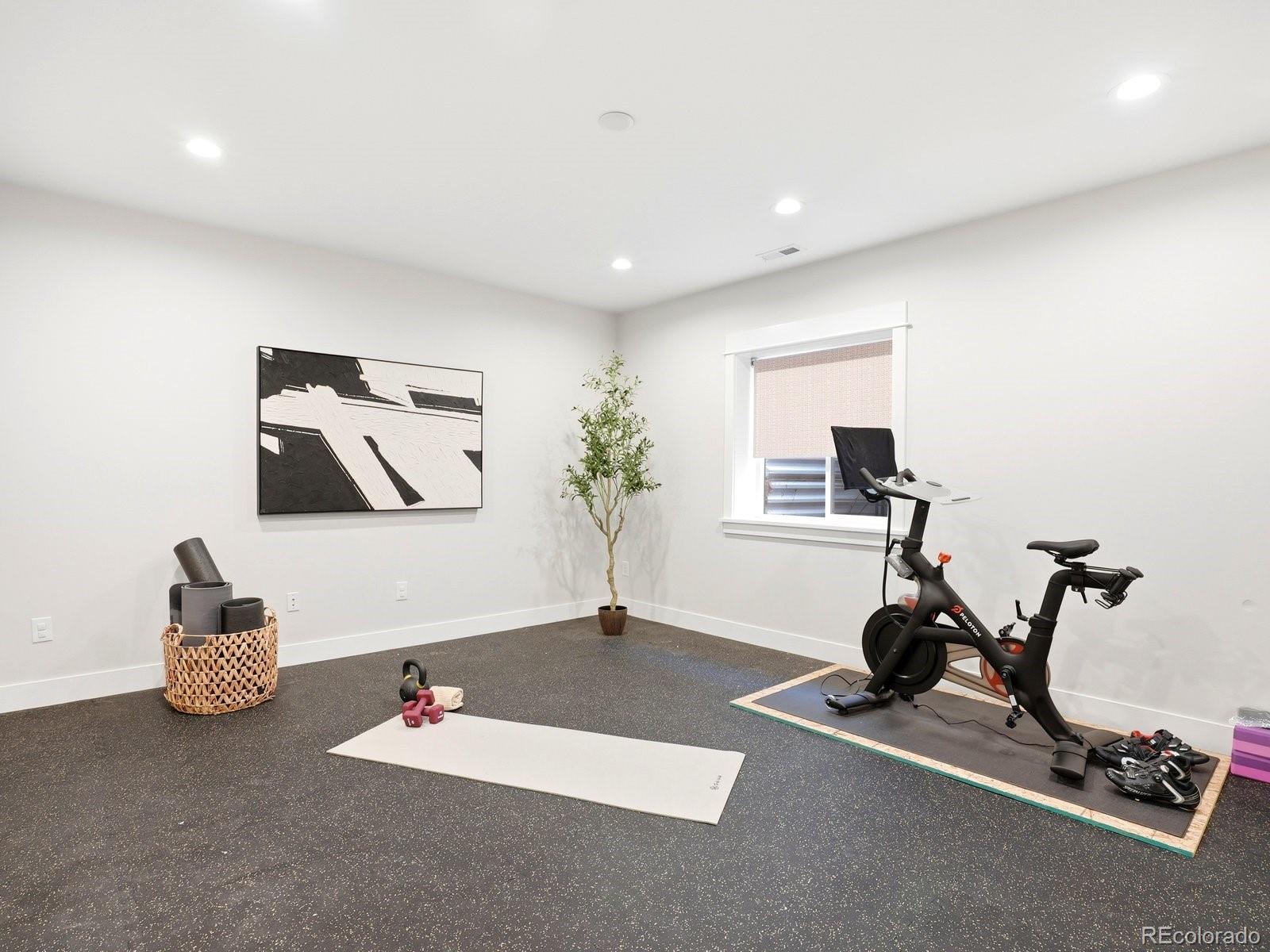 MLS Image #32 for 2351 n glencoe street,denver, Colorado