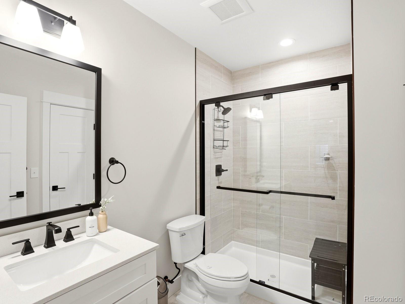 MLS Image #33 for 2351 n glencoe street,denver, Colorado