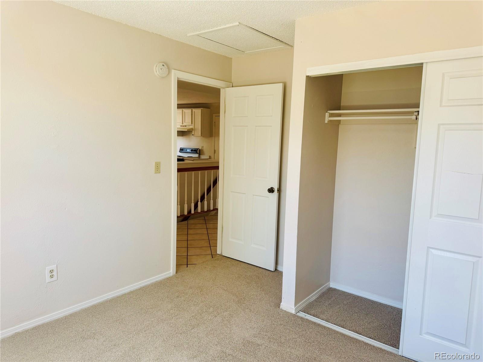 MLS Image #10 for 14862 e elk place,denver, Colorado