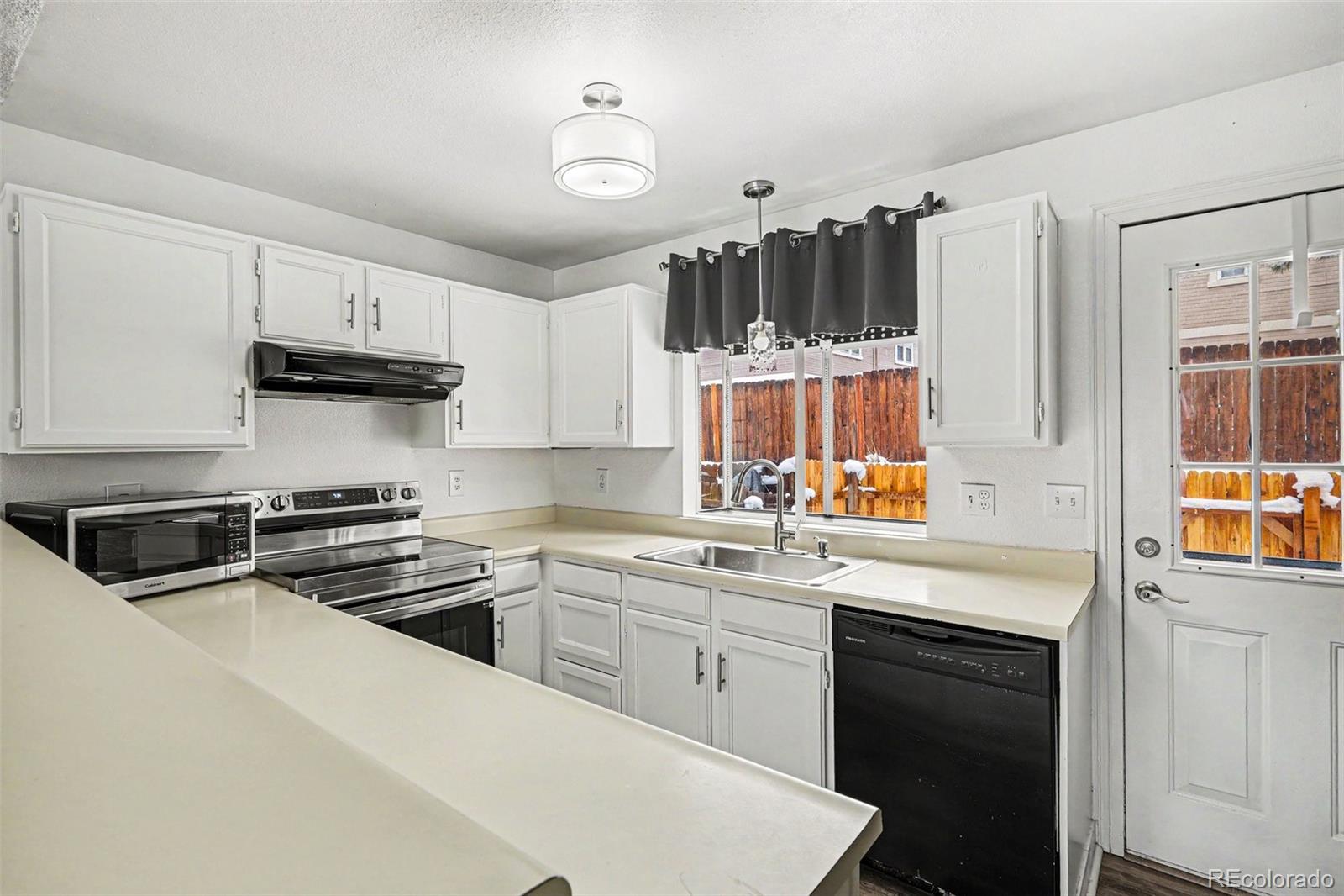 MLS Image #2 for 4541 s crystal way,aurora, Colorado
