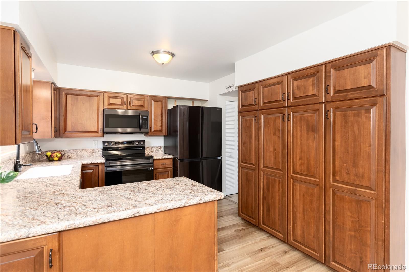MLS Image #13 for 5859 s lowell boulevard,littleton, Colorado