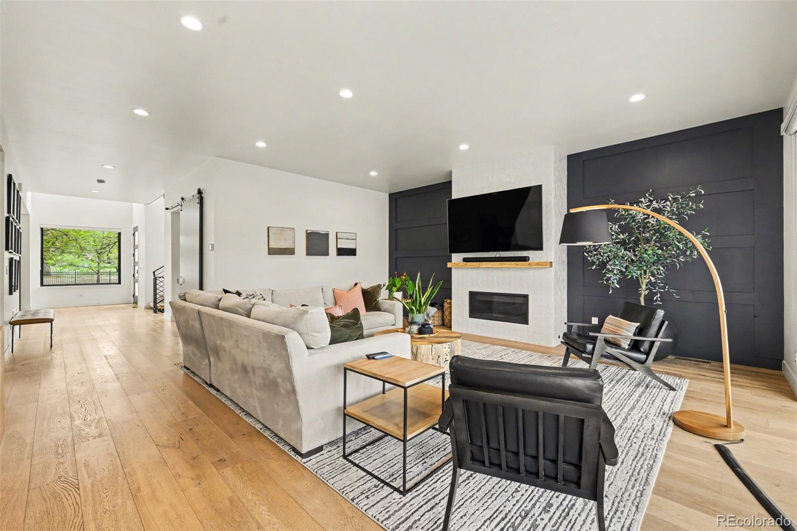 MLS Image #3 for 1275 s steele street,denver, Colorado