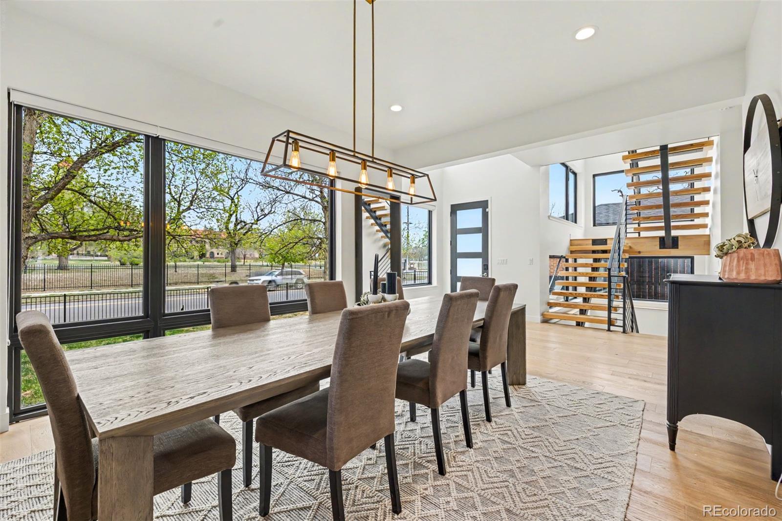 MLS Image #9 for 1275 s steele street,denver, Colorado
