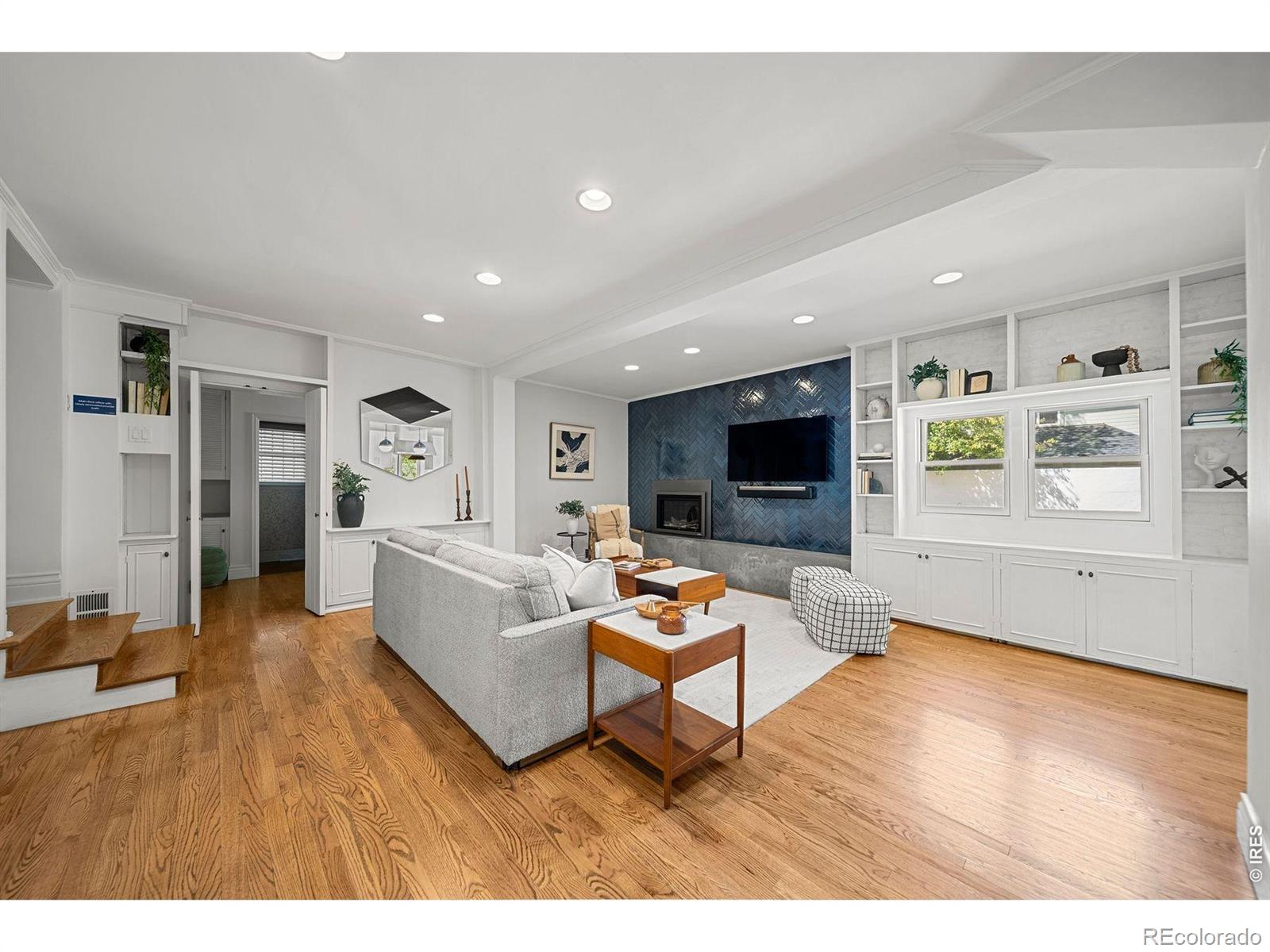 MLS Image #15 for 4949 e 6th ave pkwy,denver, Colorado