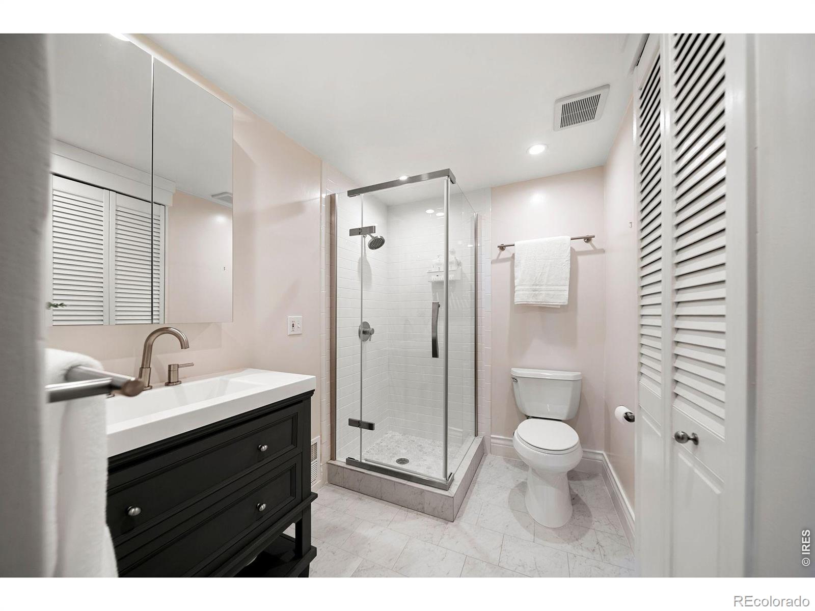 MLS Image #30 for 4949 e 6th ave pkwy,denver, Colorado