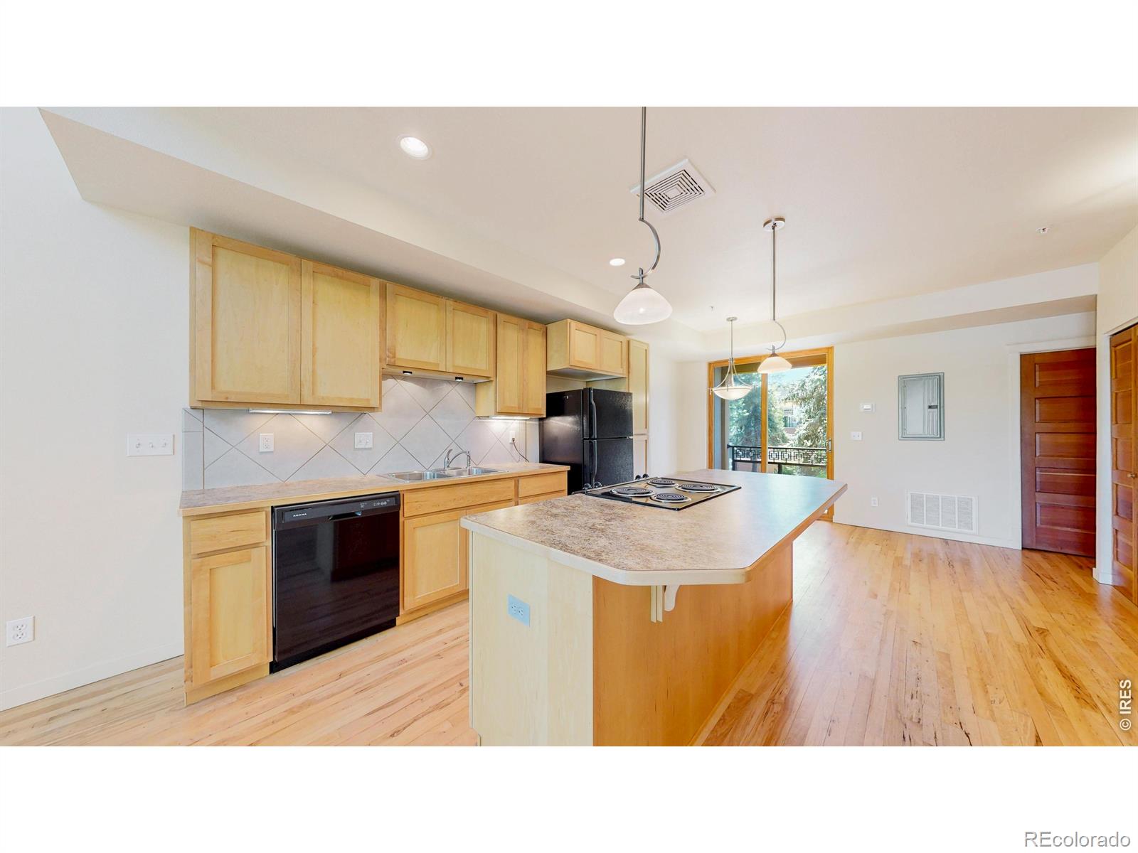 MLS Image #10 for 325  cherry street,fort collins, Colorado