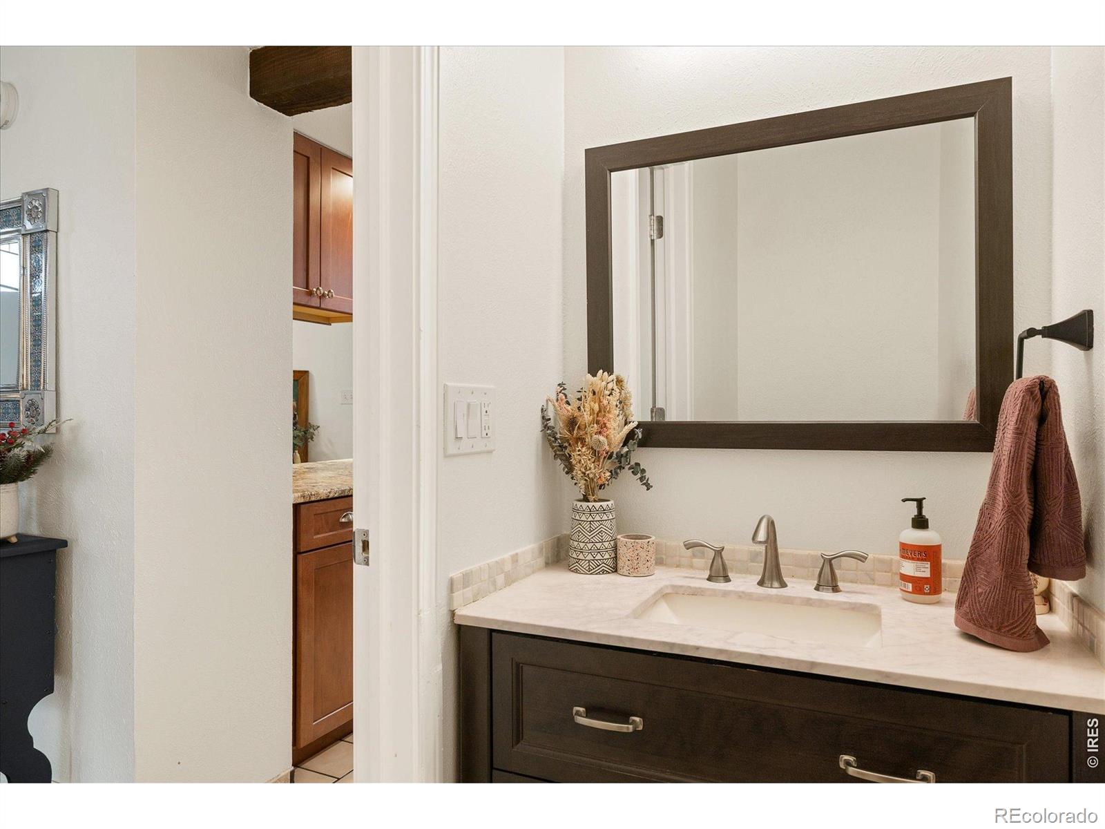 MLS Image #10 for 2939  shady hollow,boulder, Colorado