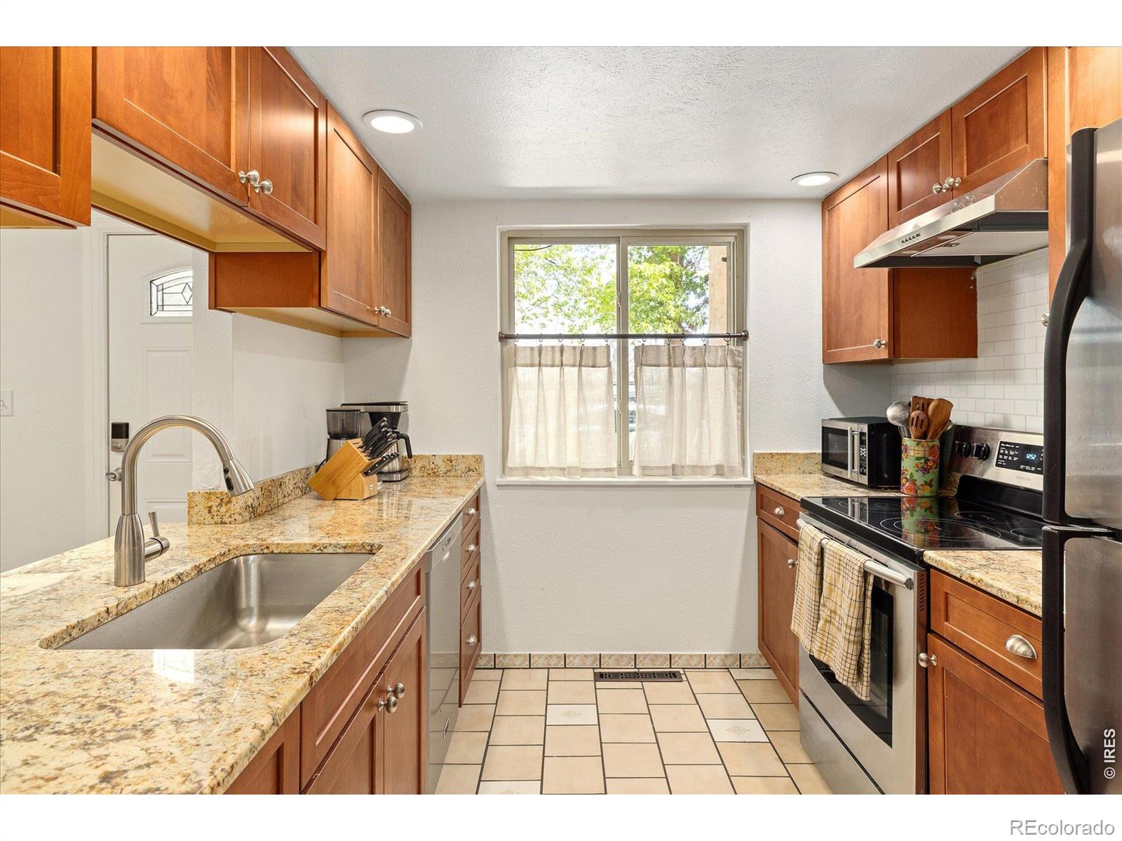 MLS Image #8 for 2939  shady hollow,boulder, Colorado