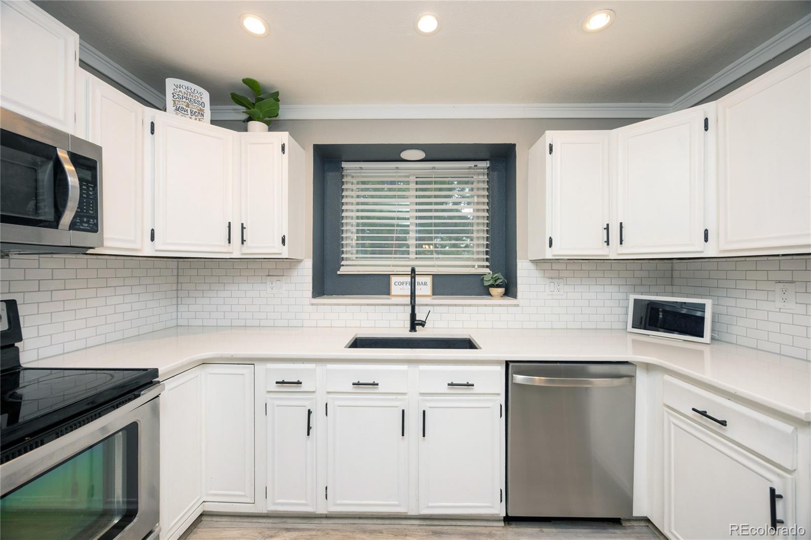 MLS Image #11 for 975  tari drive,colorado springs, Colorado