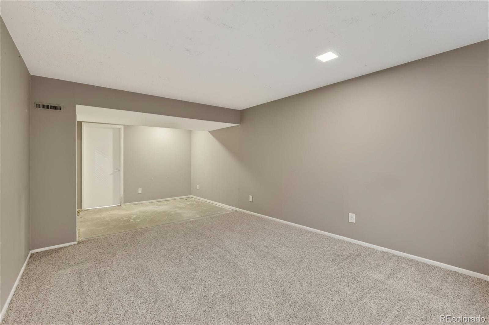 MLS Image #31 for 1537 s owens street,denver, Colorado
