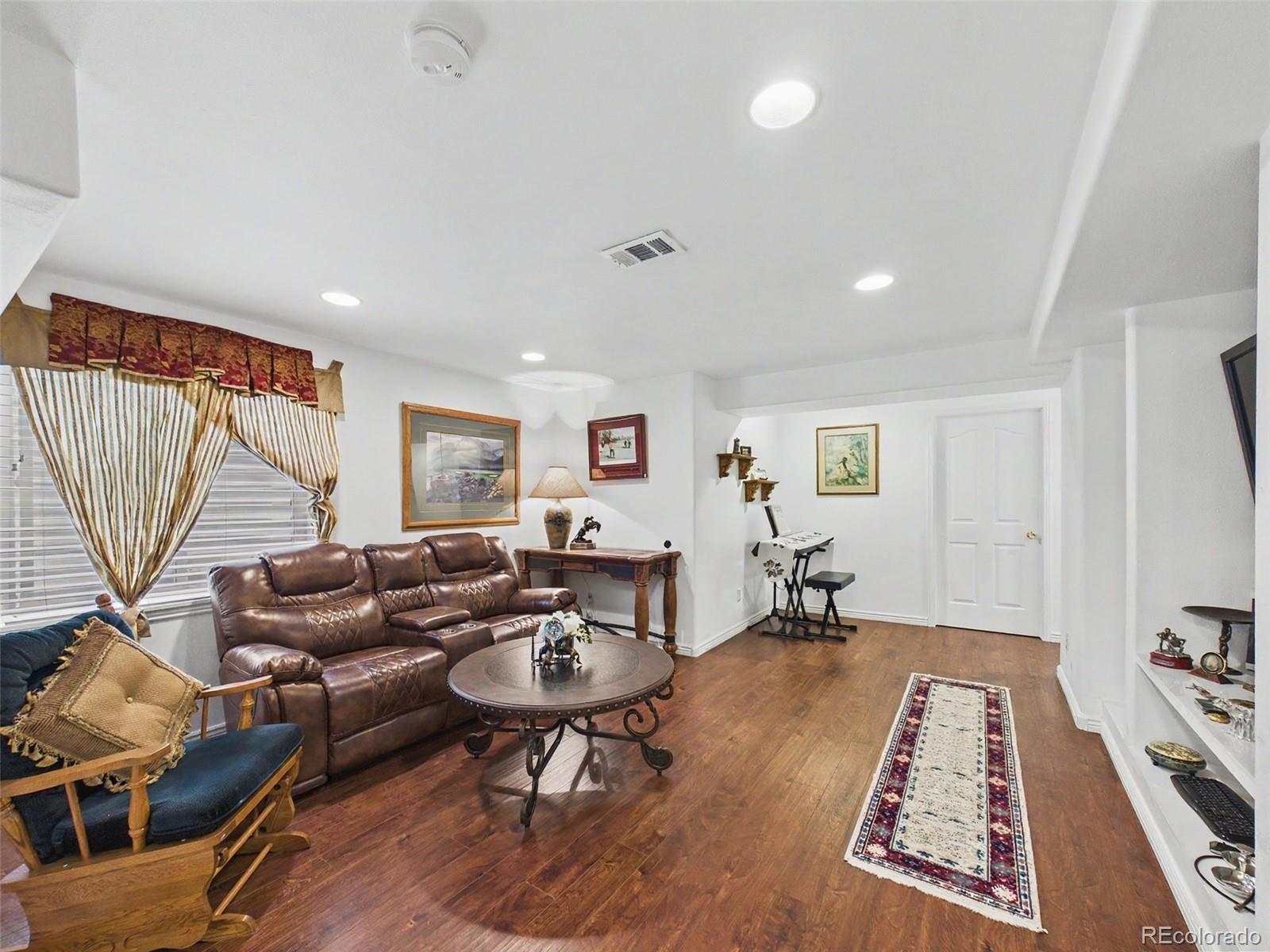 MLS Image #29 for 25  lindenwood circle,johnstown, Colorado