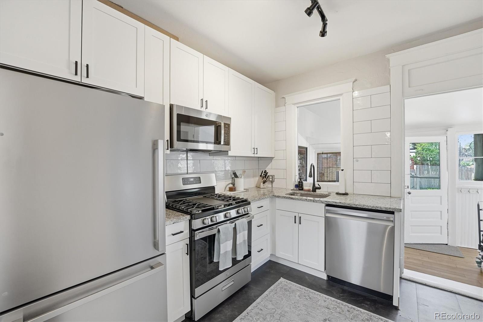 MLS Image #15 for 503 s grant street,denver, Colorado