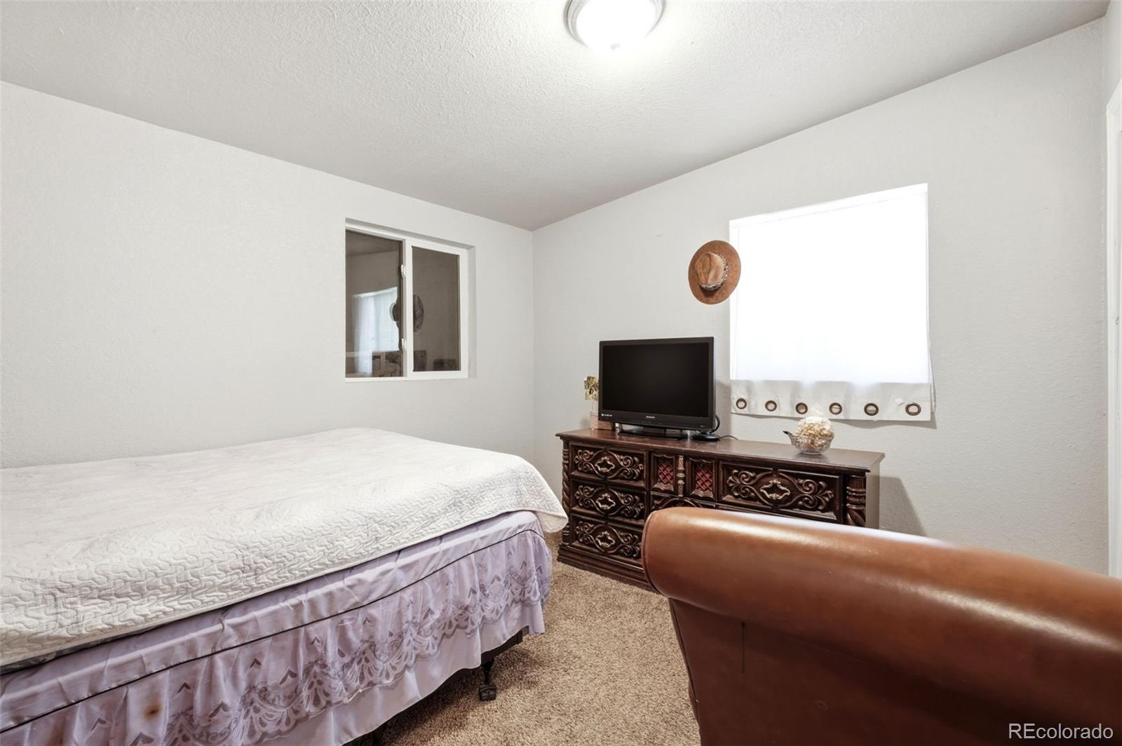 MLS Image #11 for 1225  dallas street,aurora, Colorado