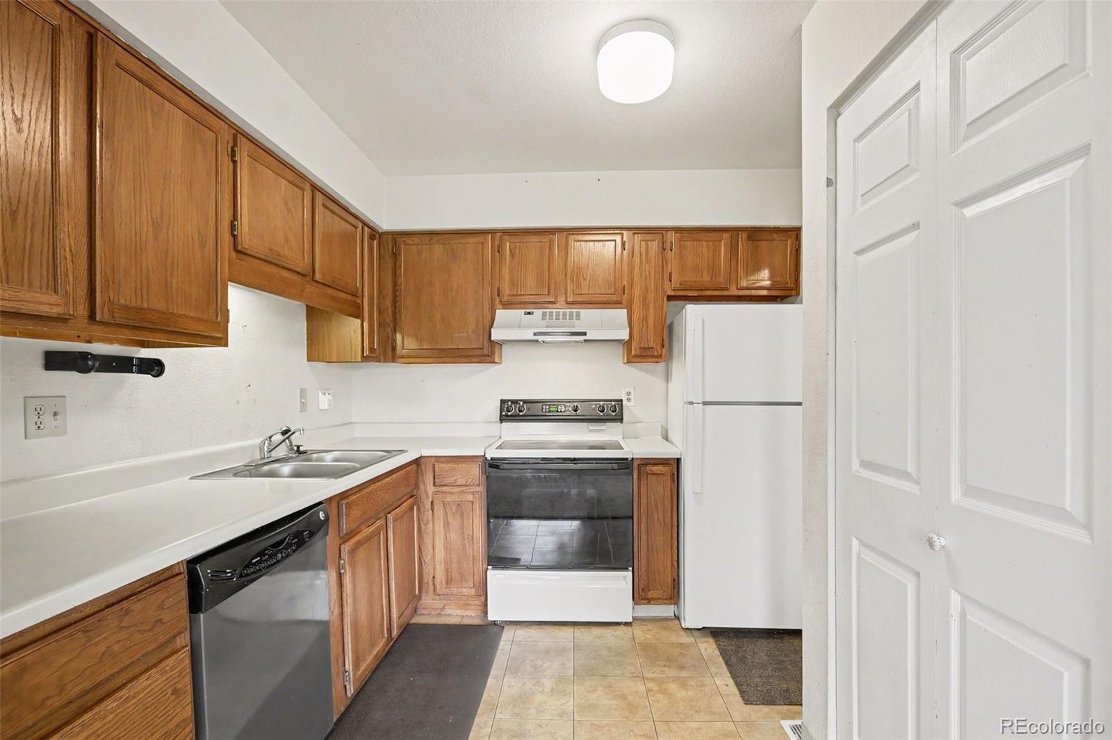 MLS Image #8 for 1383 w 88th avenue 310,thornton, Colorado