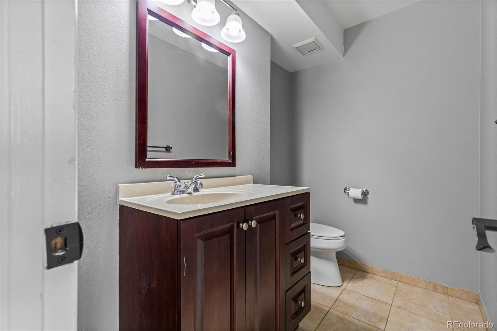 MLS Image #11 for 12615 w bayaud avenue,lakewood, Colorado
