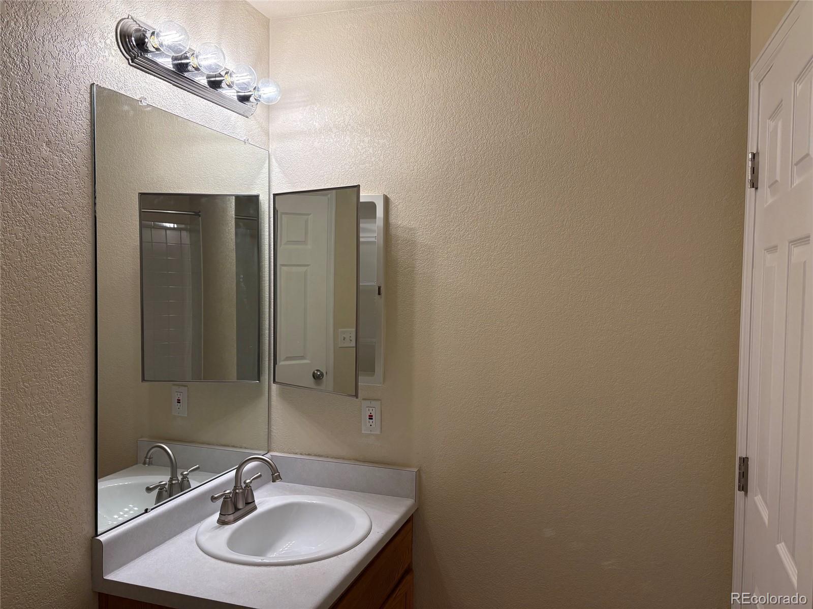 MLS Image #14 for 8167 s norfolk street,englewood, Colorado
