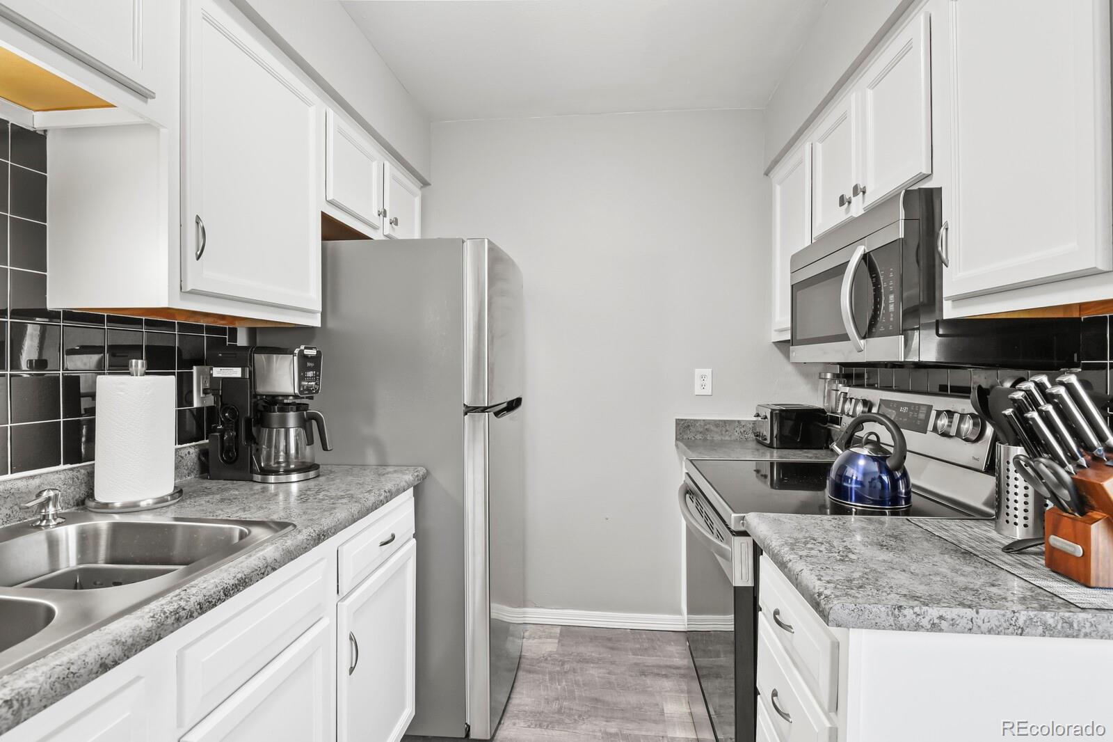 MLS Image #8 for 9195 e lehigh avenue 169,denver, Colorado