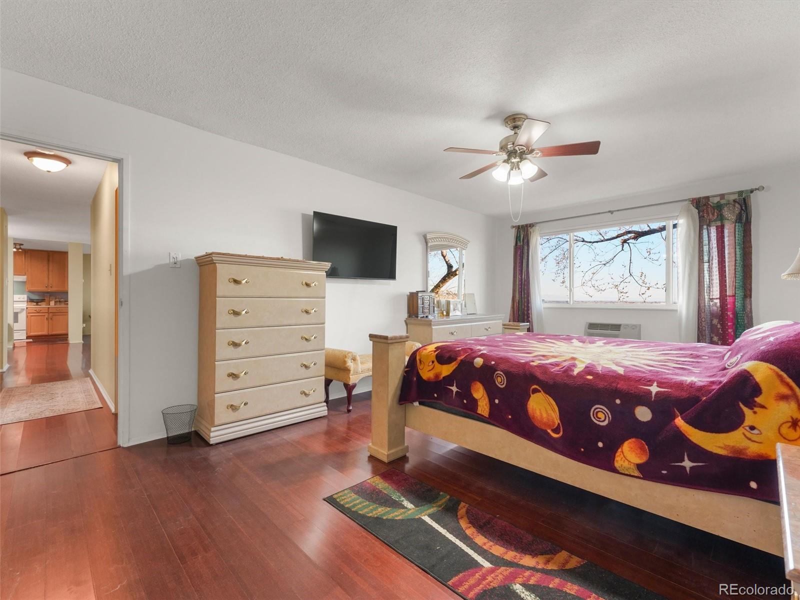 MLS Image #11 for 9335 e center avenue,denver, Colorado