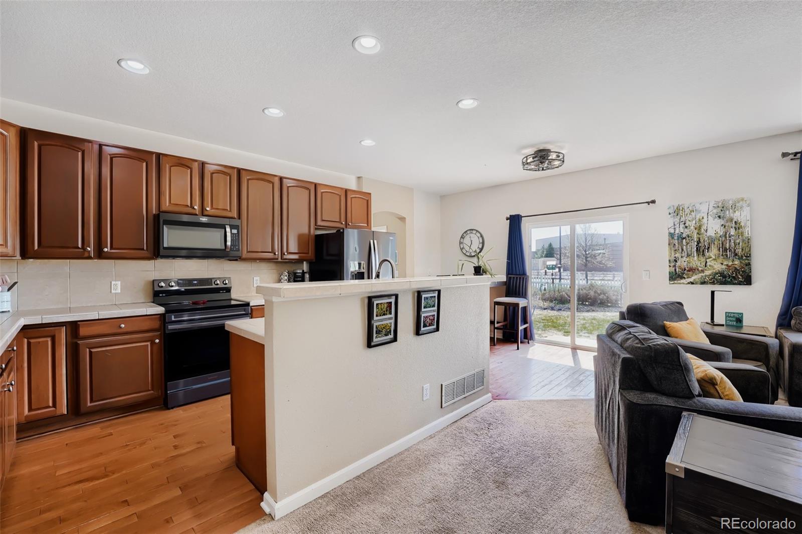 MLS Image #5 for 23738 e alabama place,aurora, Colorado
