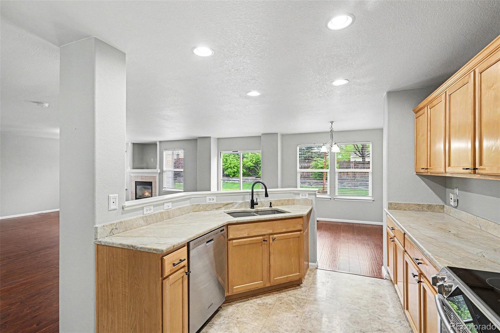 MLS Image #5 for 5353 s tibet street,aurora, Colorado