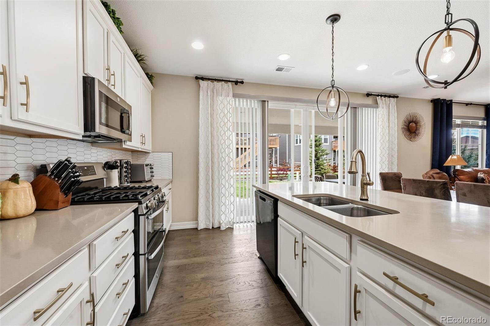 MLS Image #12 for 21694 e stanford circle,aurora, Colorado