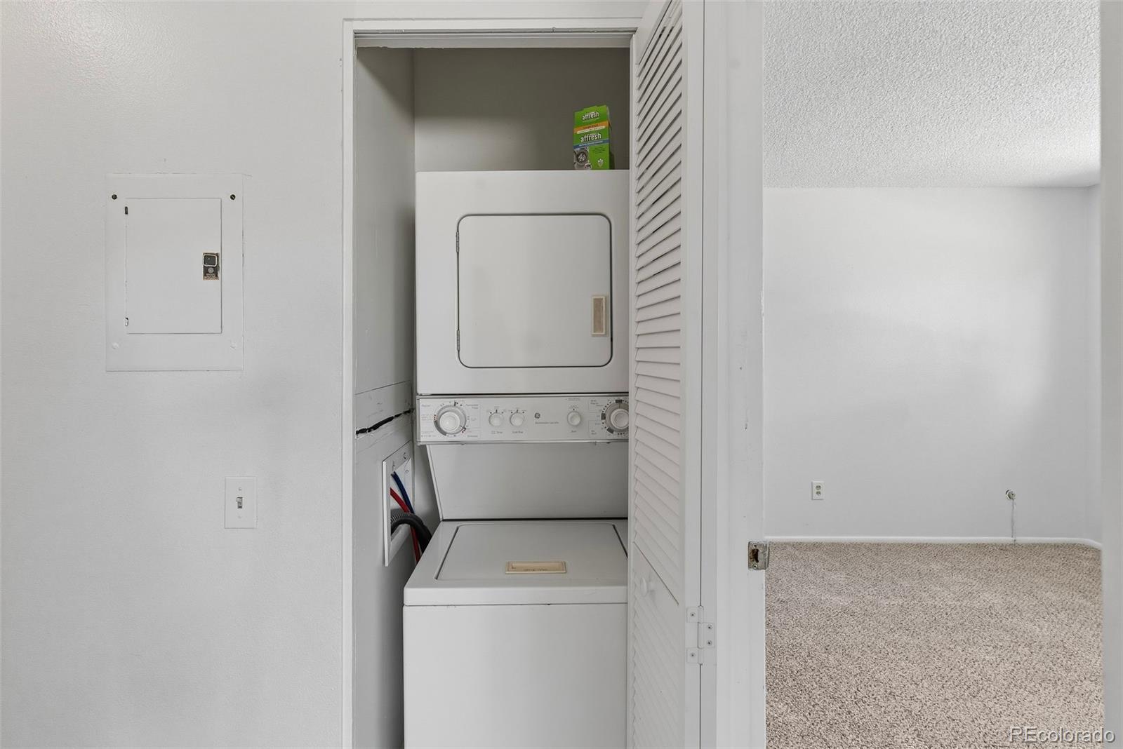 MLS Image #11 for 3351 s field street,lakewood, Colorado