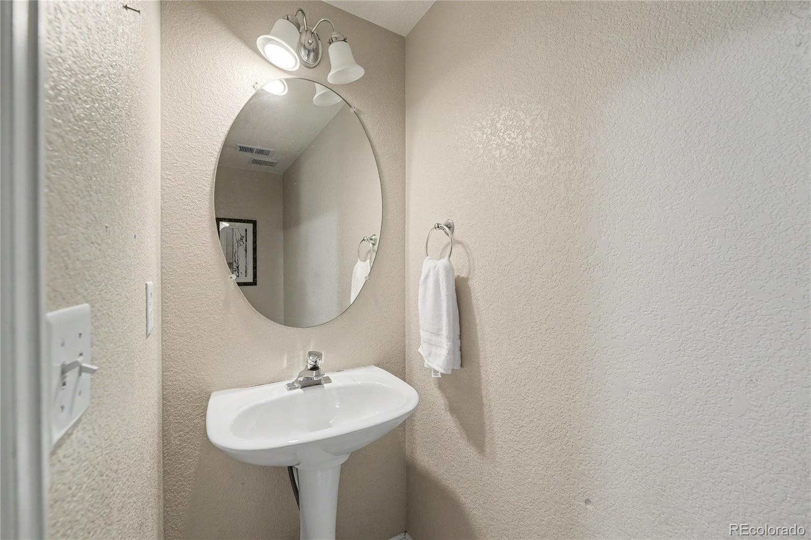 MLS Image #15 for 4931 e 116th avenue,thornton, Colorado