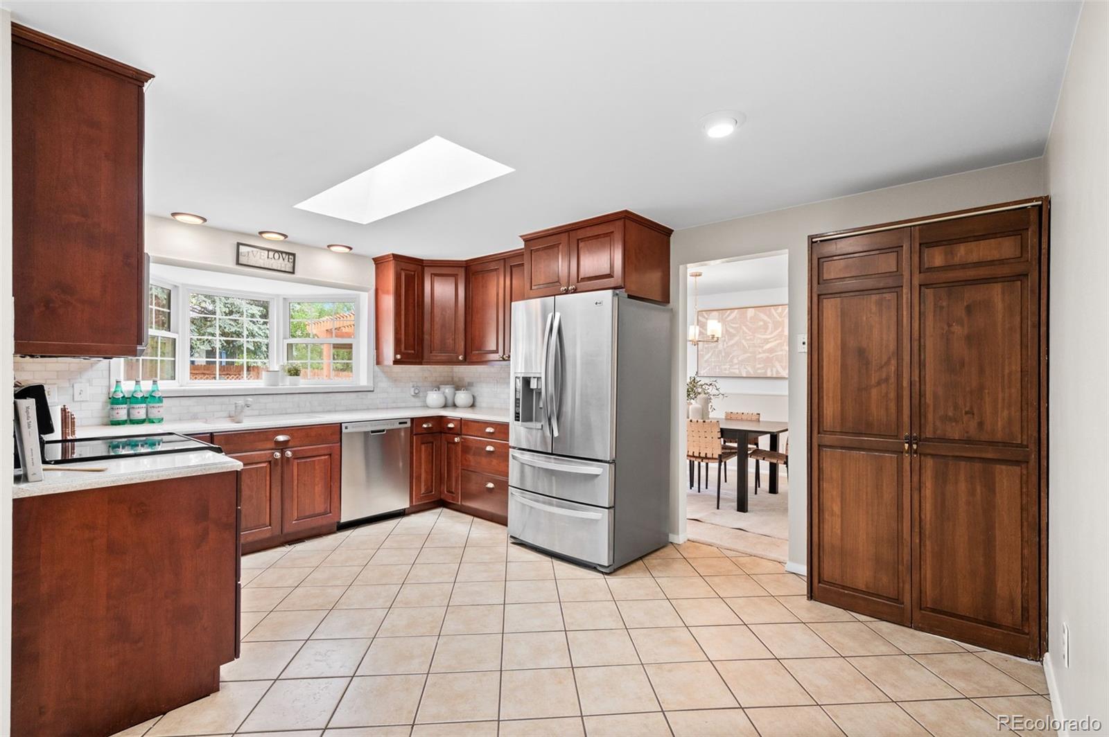 MLS Image #11 for 3761 s eaton street,denver, Colorado