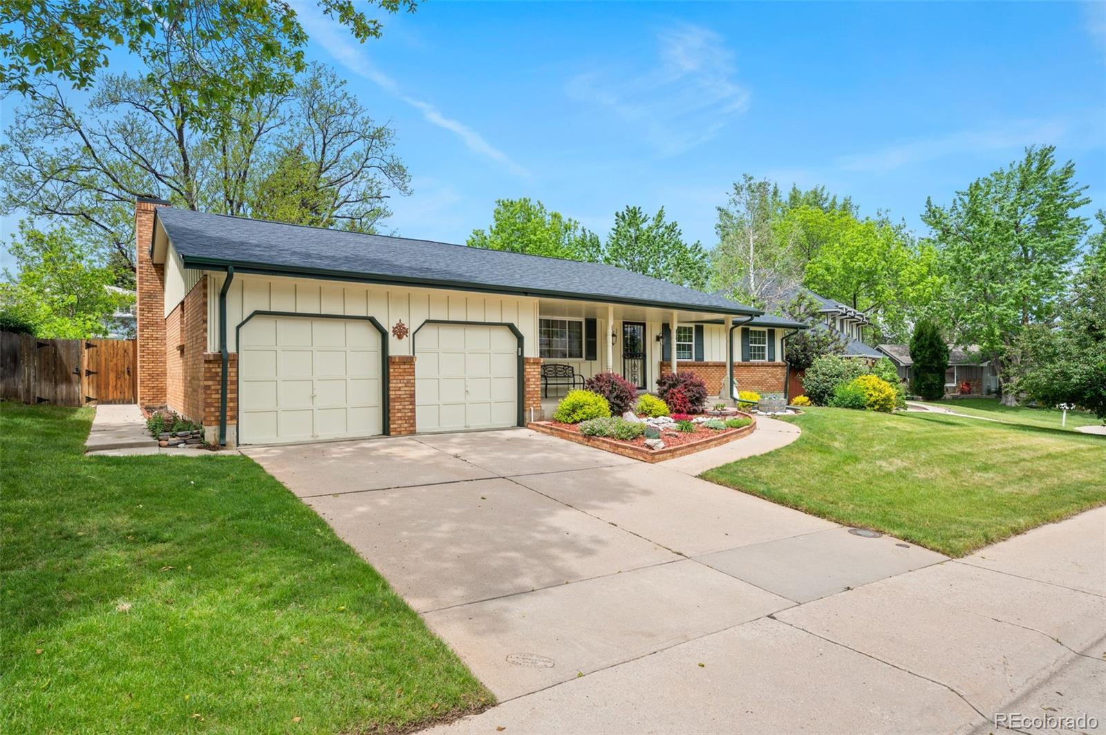 MLS Image #2 for 3761 s eaton street,denver, Colorado