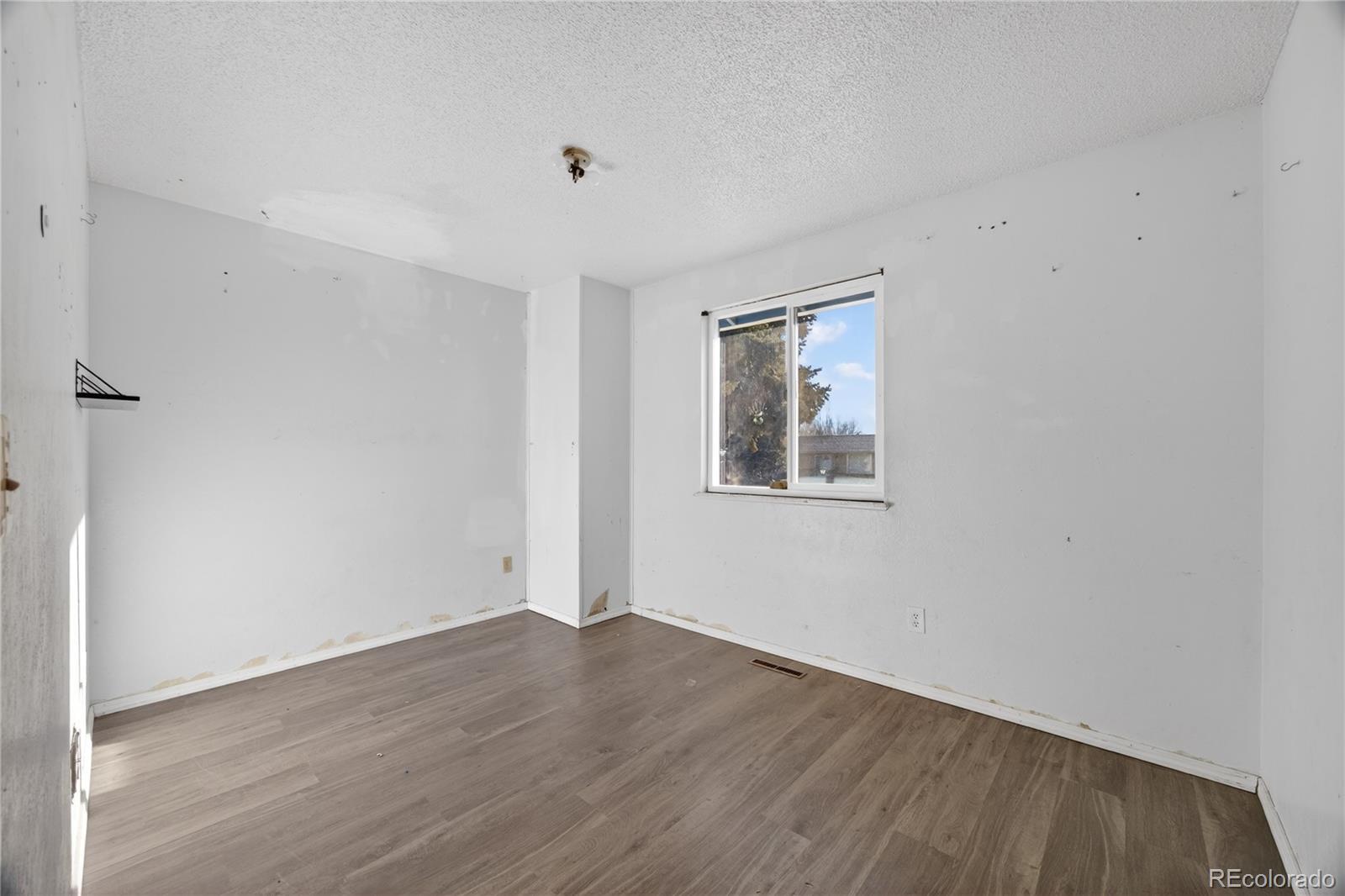 MLS Image #18 for 1667  31st avenue,greeley, Colorado