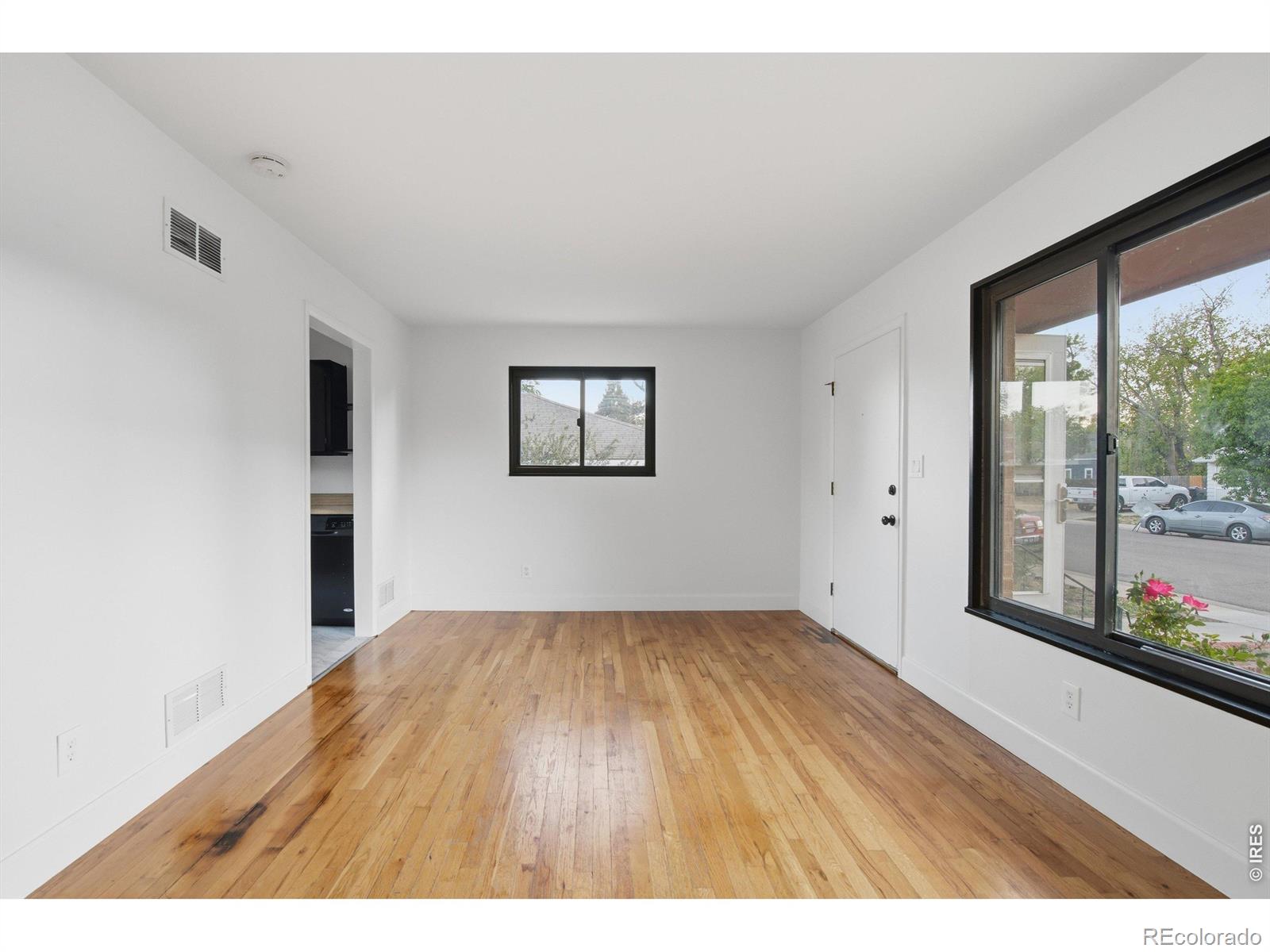 MLS Image #11 for 1518  kimbark street,longmont, Colorado